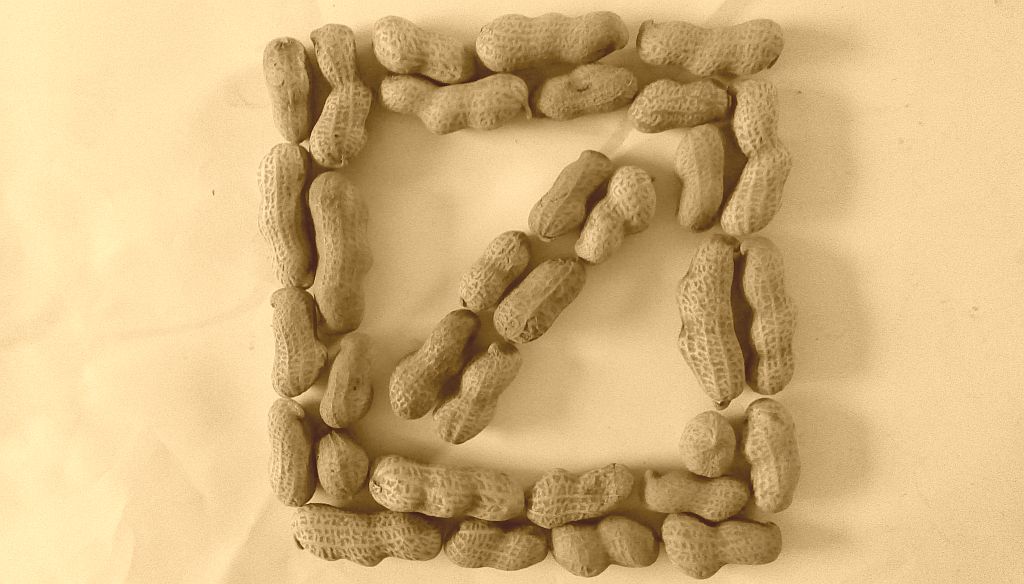 Peanuts Deutsche Bank Logo